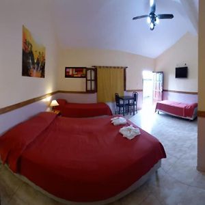 Habitación Familiar con Cama King